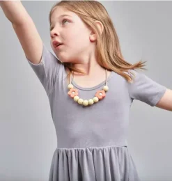 Dewdrop Daisy Sensory Necklace