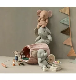 Elephant, Small - Rose