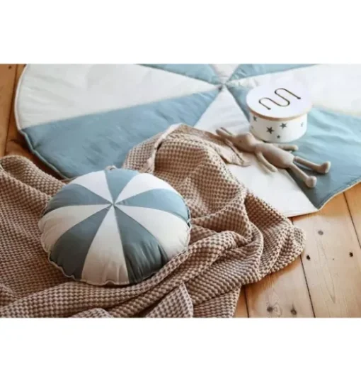 “Blue Candy” Round Patchwork Mat