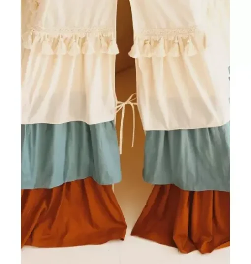 “Circus” Teepee Tent with Frills and "Caramel Candy" Mat Set