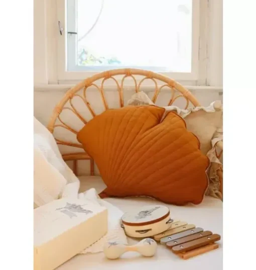 Linen “Caramel” Ginkgo Leaf Pillow