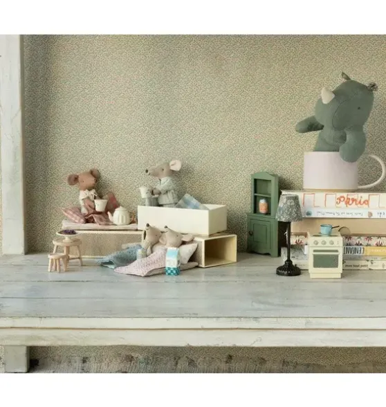 Little Brother, Mouse in Matchbox