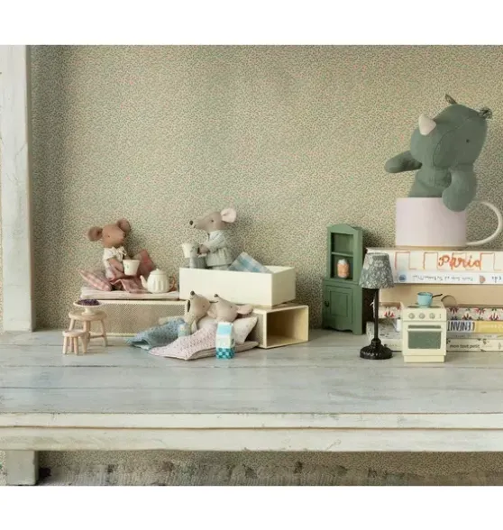 Little Sister, Mouse in Matchbox