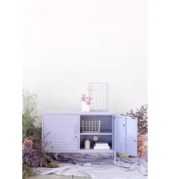 The Lowdown in Lilac