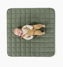 Thyme Square Quilted Mat
