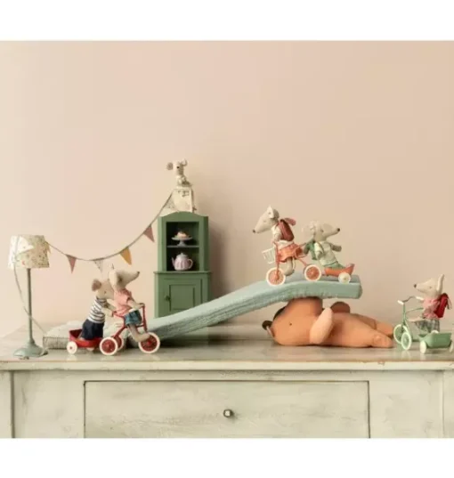 Tricycle Hanger, Mouse - Coral
