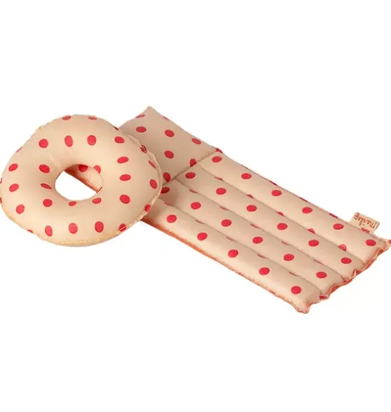 Beach Float, Red Dot