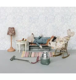 Bench, Mouse