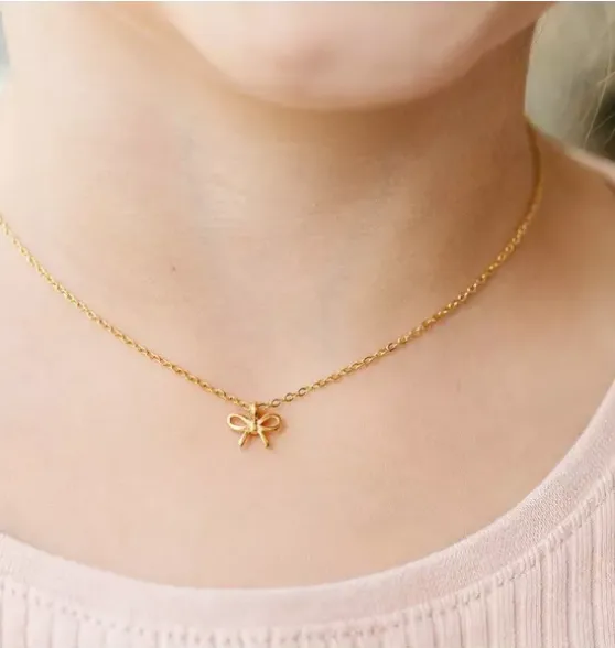 Bow Pendant Necklace