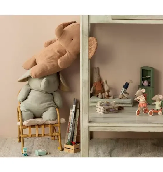 Elephant, Medium - Rose