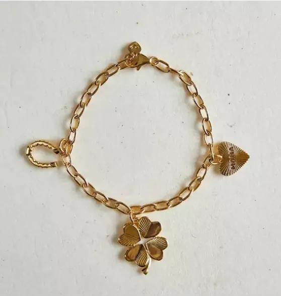 Hart's MAMA Charm Bracelet