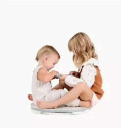 Ivory Sit and Spin