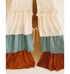 “Circus” Teepee Tent with Frills and "Caramel Candy" Mat Set