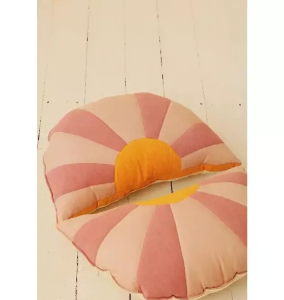 “Lazy Santa Cruz” Sun Pillow