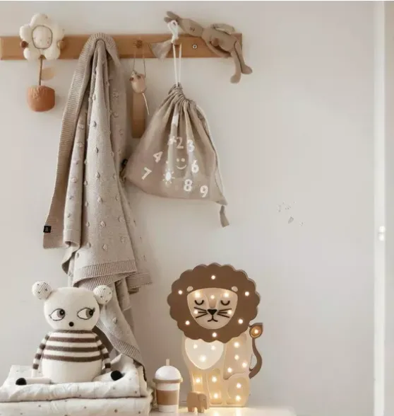 Lion Lamp