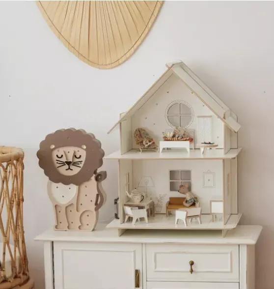 Lion Lamp