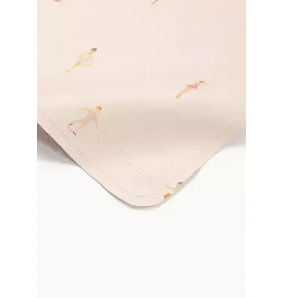 Petite Dancer High Chair Mat