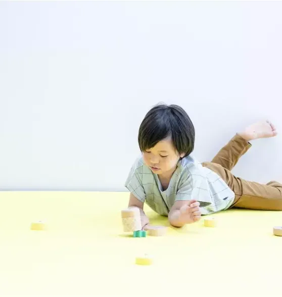 Pineapple Topple Game & Stacker - Natural