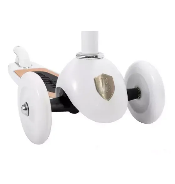 Scooter White