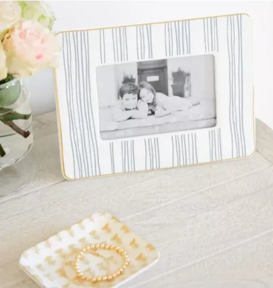 Slate Stripe Frame