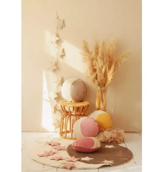 Velvet “Cream Dust” Garland with Stars
