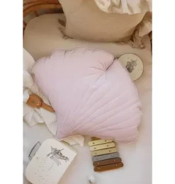 Velvet &ldquo;Powder Pink&rdquo; Ginkgo Leaf Pillow