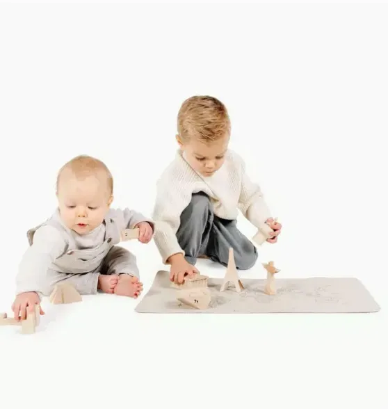 World Map Changing Mat